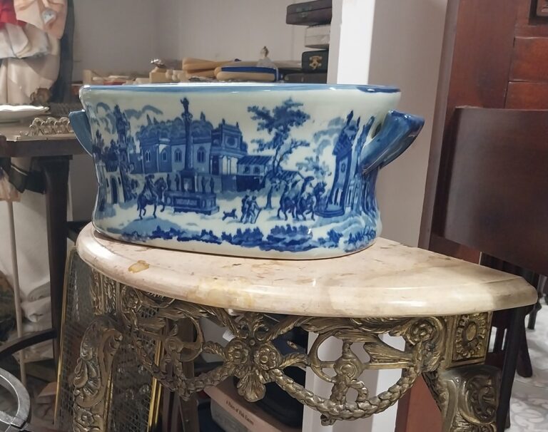 Small Vintage Flow Blue Victorian Style Planter. Measures 14" by 8" by 6" high