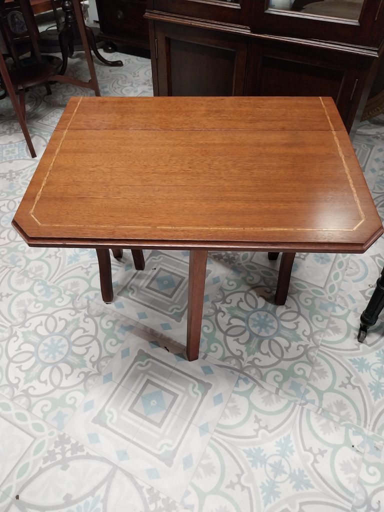 Edwardian Inlaid Mahogany Sutherland Table. Measures 24" wide by 6" deep, when folded down, each leaf measures 12" Very good condition.  €150