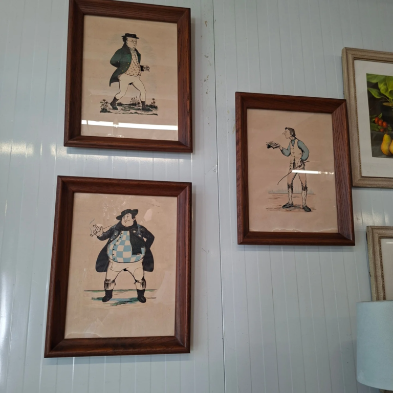 Set of Three Prints by American Illustrator and Printer, Phillip G Reed (1908-1989). Two Dickenson characters Mr. Picwick and Tony Wellor. Ichabod Crane from Sleepy Hollow. All c.1936 Nice original oak frames. 18" by 13" Very good condition.