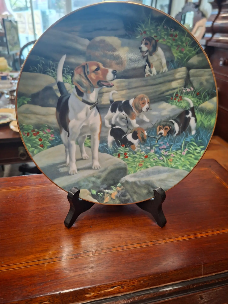 American Company  "The Hamiltion Collection"
Produced these Limited Edition Classic Sporting Dogs Plates 1989. Designed by Robert Christie. Measures 8" Excellent condition. Each comes with original box and certificate. €15 per plate.